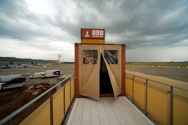 Containerbüro Eingang