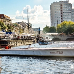 altes-polizei-rennboot-20
