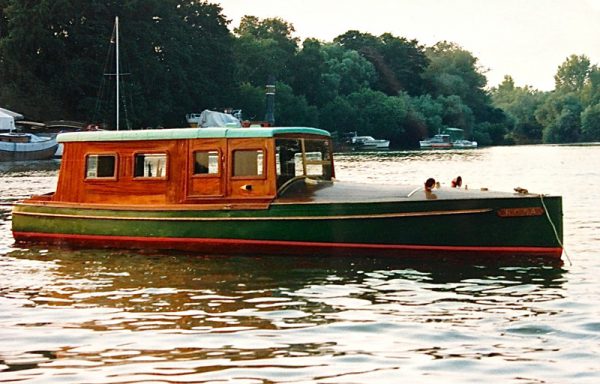 Engelbrecht-Salonboot Rosa